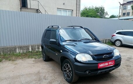 Chevrolet Niva I рестайлинг, 2015 год, 450 000 рублей, 2 фотография