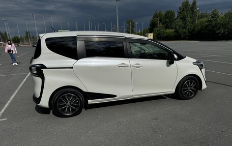 Toyota Sienta II, 2018 год, 1 300 000 рублей, 3 фотография