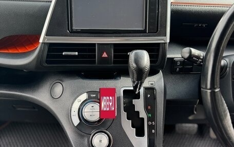 Toyota Sienta II, 2018 год, 1 300 000 рублей, 20 фотография