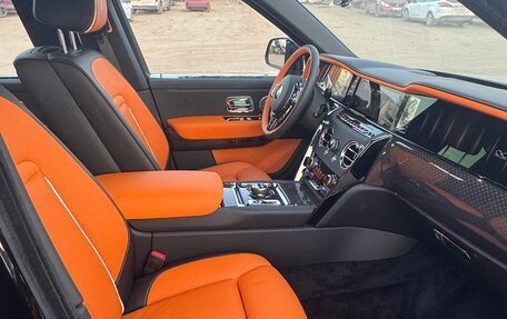 Rolls-Royce Cullinan, 2026 год, 67 000 000 рублей, 9 фотография