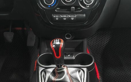 Nissan Juke II, 2015 год, 1 299 990 рублей, 16 фотография