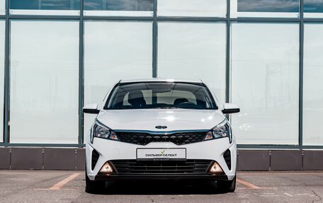 KIA Rio IV, 2021 год, 1 840 000 рублей, 3 фотография