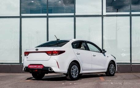 KIA Rio IV, 2021 год, 1 840 000 рублей, 2 фотография