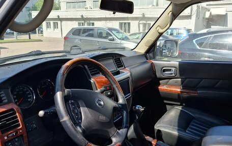 Nissan Patrol, 2005 год, 1 500 000 рублей, 5 фотография
