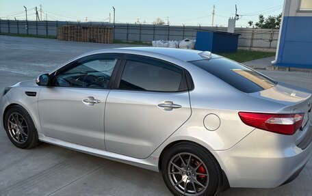 KIA Rio III рестайлинг, 2013 год, 970 000 рублей, 2 фотография