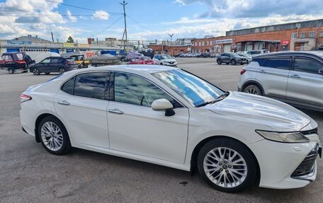 Toyota Camry, 2018 год, 2 730 000 рублей, 4 фотография