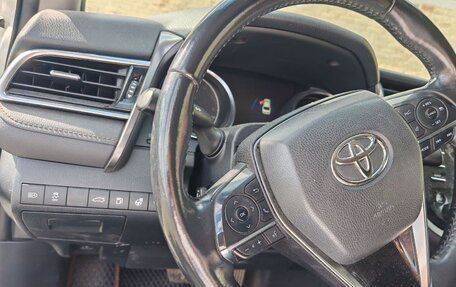 Toyota Camry, 2018 год, 2 730 000 рублей, 9 фотография