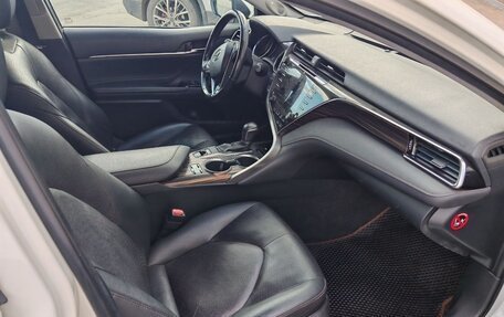Toyota Camry, 2018 год, 2 730 000 рублей, 18 фотография