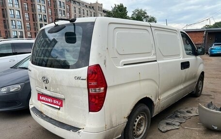 Hyundai Grand Starex Grand Starex I рестайлинг 2, 2008 год, 600 000 рублей, 3 фотография