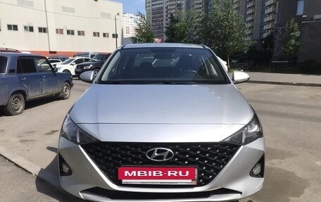 Hyundai Solaris II рестайлинг, 2021 год, 1 380 000 рублей, 8 фотография
