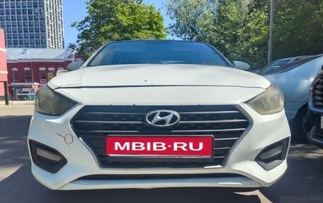 Hyundai Solaris II рестайлинг, 2018 год, 610 000 рублей, 1 фотография