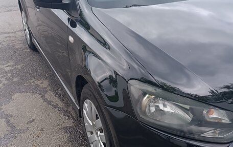 Volkswagen Polo VI (EU Market), 2011 год, 550 000 рублей, 2 фотография
