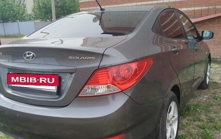 Hyundai Solaris II рестайлинг, 2011 год, 650 000 рублей, 3 фотография