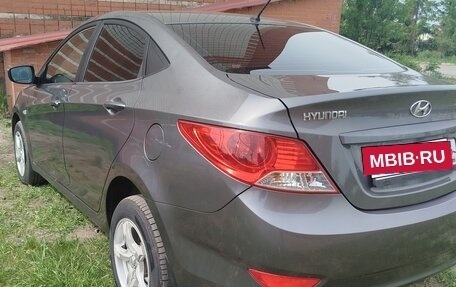 Hyundai Solaris II рестайлинг, 2011 год, 650 000 рублей, 4 фотография