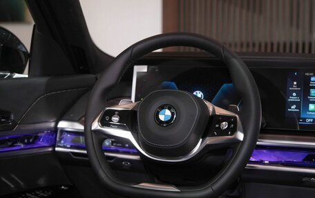 BMW 7 серия, 2025 год, 14 100 000 рублей, 12 фотография