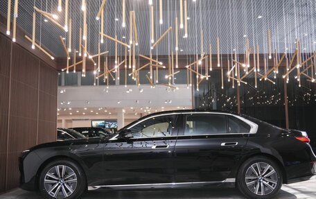 BMW 7 серия, 2025 год, 14 100 000 рублей, 8 фотография
