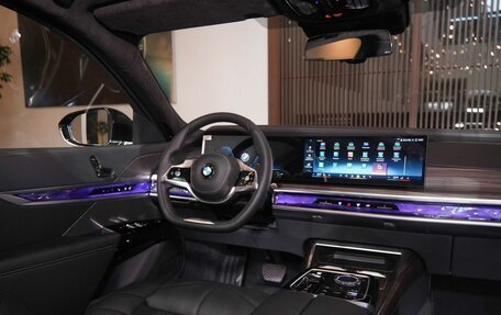 BMW 7 серия, 2025 год, 14 100 000 рублей, 11 фотография