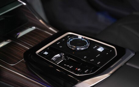 BMW 7 серия, 2025 год, 14 100 000 рублей, 22 фотография