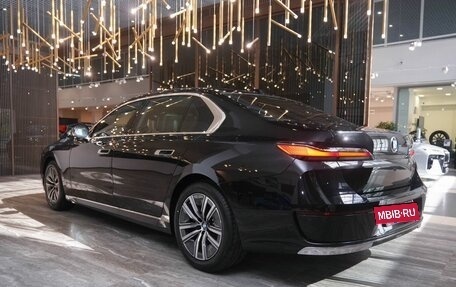 BMW 7 серия, 2025 год, 14 100 000 рублей, 7 фотография