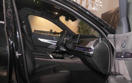 BMW 7 серия, 2025 год, 14 100 000 рублей, 34 фотография