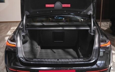 BMW 7 серия, 2025 год, 14 100 000 рублей, 37 фотография