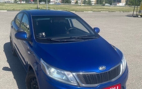 KIA Rio III рестайлинг, 2013 год, 830 000 рублей, 4 фотография