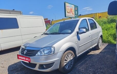 Renault Logan I, 2012 год, 850 000 рублей, 3 фотография