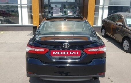 Toyota Camry, 2018 год, 2 655 000 рублей, 6 фотография