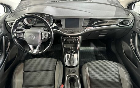 Opel Astra K, 2020 год, 1 350 000 рублей, 9 фотография