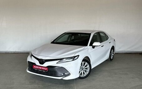 Toyota Camry, 2018 год, 2 100 000 рублей, 1 фотография