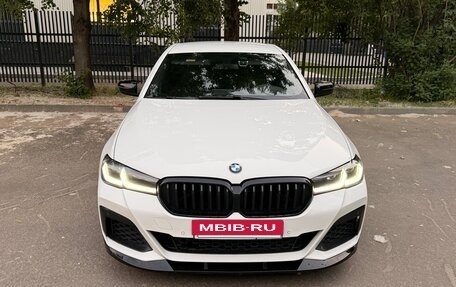 BMW 5 серия, 2018 год, 3 200 000 рублей, 4 фотография