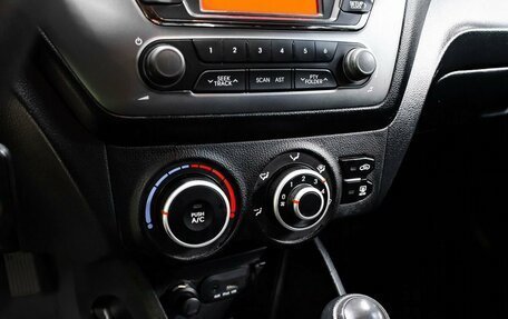 KIA Rio III рестайлинг, 2014 год, 799 000 рублей, 16 фотография