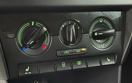 Skoda Rapid I, 2017 год, 1 230 000 рублей, 14 фотография