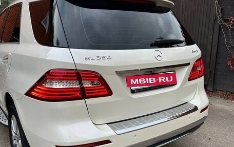 Mercedes-Benz M-Класс, 2013 год, 2 600 000 рублей, 2 фотография