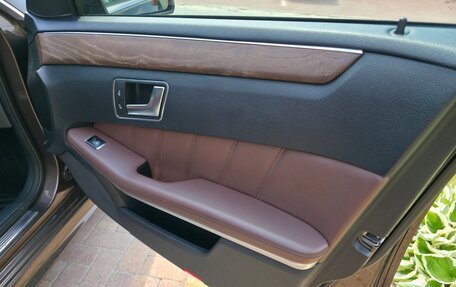 Mercedes-Benz E-Класс, 2015 год, 2 450 000 рублей, 8 фотография
