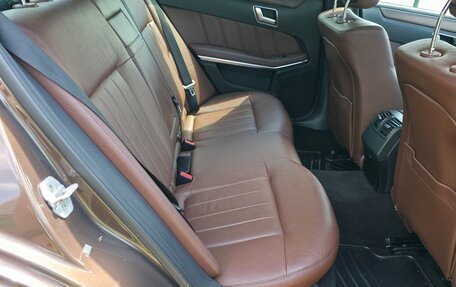 Mercedes-Benz E-Класс, 2015 год, 2 450 000 рублей, 9 фотография