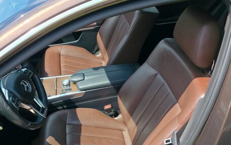 Mercedes-Benz E-Класс, 2015 год, 2 450 000 рублей, 15 фотография
