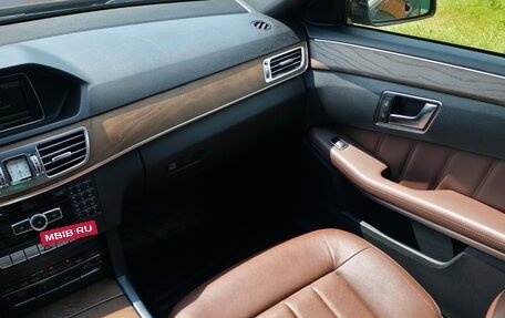 Mercedes-Benz E-Класс, 2015 год, 2 450 000 рублей, 19 фотография