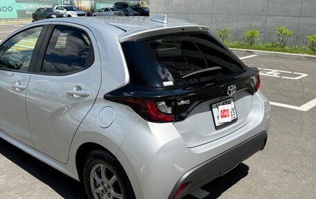 Toyota Yaris, 2021 год, 1 200 000 рублей, 15 фотография