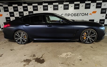 BMW 8 серия, 2021 год, 9 220 000 рублей, 4 фотография