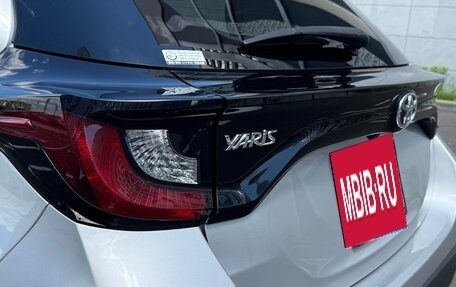 Toyota Yaris, 2021 год, 1 200 000 рублей, 19 фотография