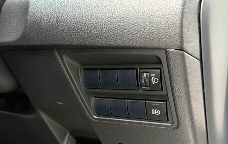 Toyota Yaris, 2021 год, 1 200 000 рублей, 28 фотография