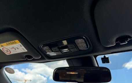 Toyota Yaris, 2021 год, 1 200 000 рублей, 33 фотография