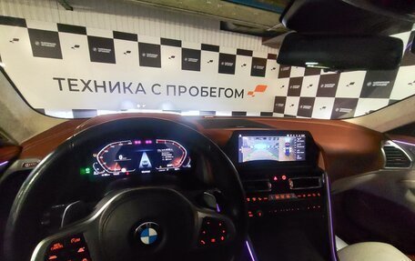 BMW 8 серия, 2021 год, 9 220 000 рублей, 14 фотография