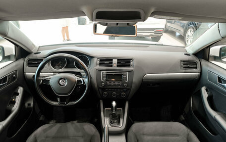 Volkswagen Jetta VI, 2015 год, 1 050 000 рублей, 18 фотография