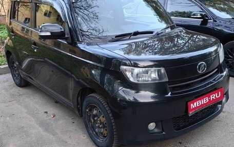 Toyota bB II рестайлинг, 2010 год, 650 000 рублей, 1 фотография