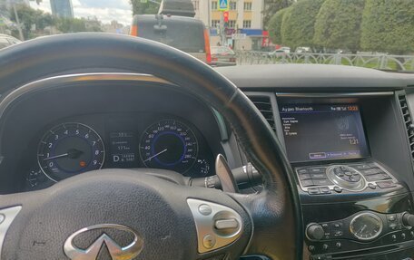 Infiniti QX70, 2014 год, 2 200 000 рублей, 5 фотография