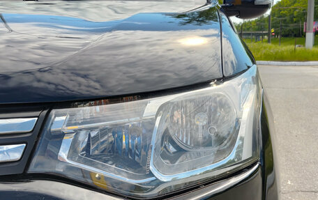 Mitsubishi Outlander III рестайлинг 3, 2013 год, 1 615 000 рублей, 17 фотография