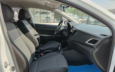 Hyundai Solaris II рестайлинг, 2019 год, 1 107 000 рублей, 11 фотография