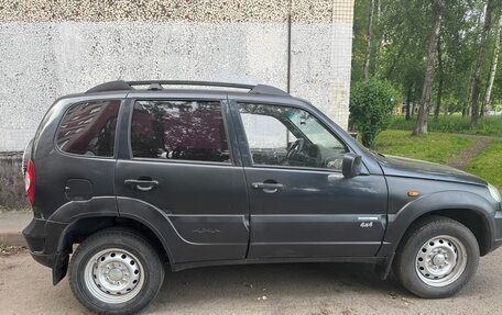 Chevrolet Niva I рестайлинг, 2010 год, 295 000 рублей, 2 фотография